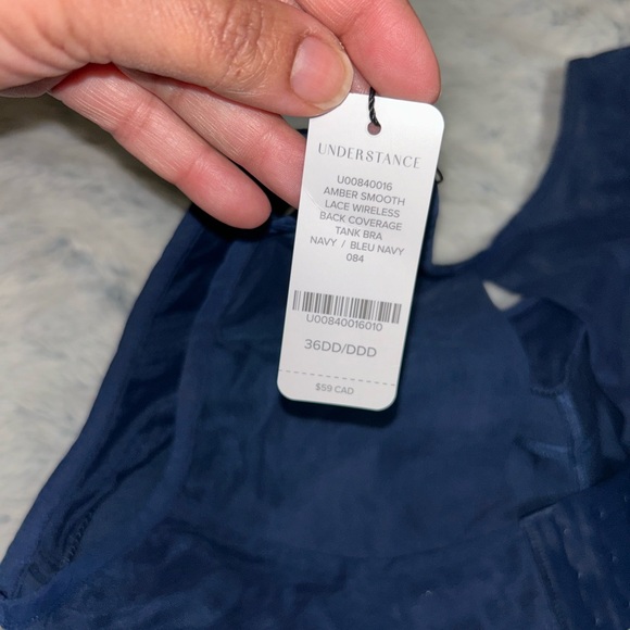 2!!! UNDERSTANCE: TWO wirelesss bra’s - Picture 5 of 8